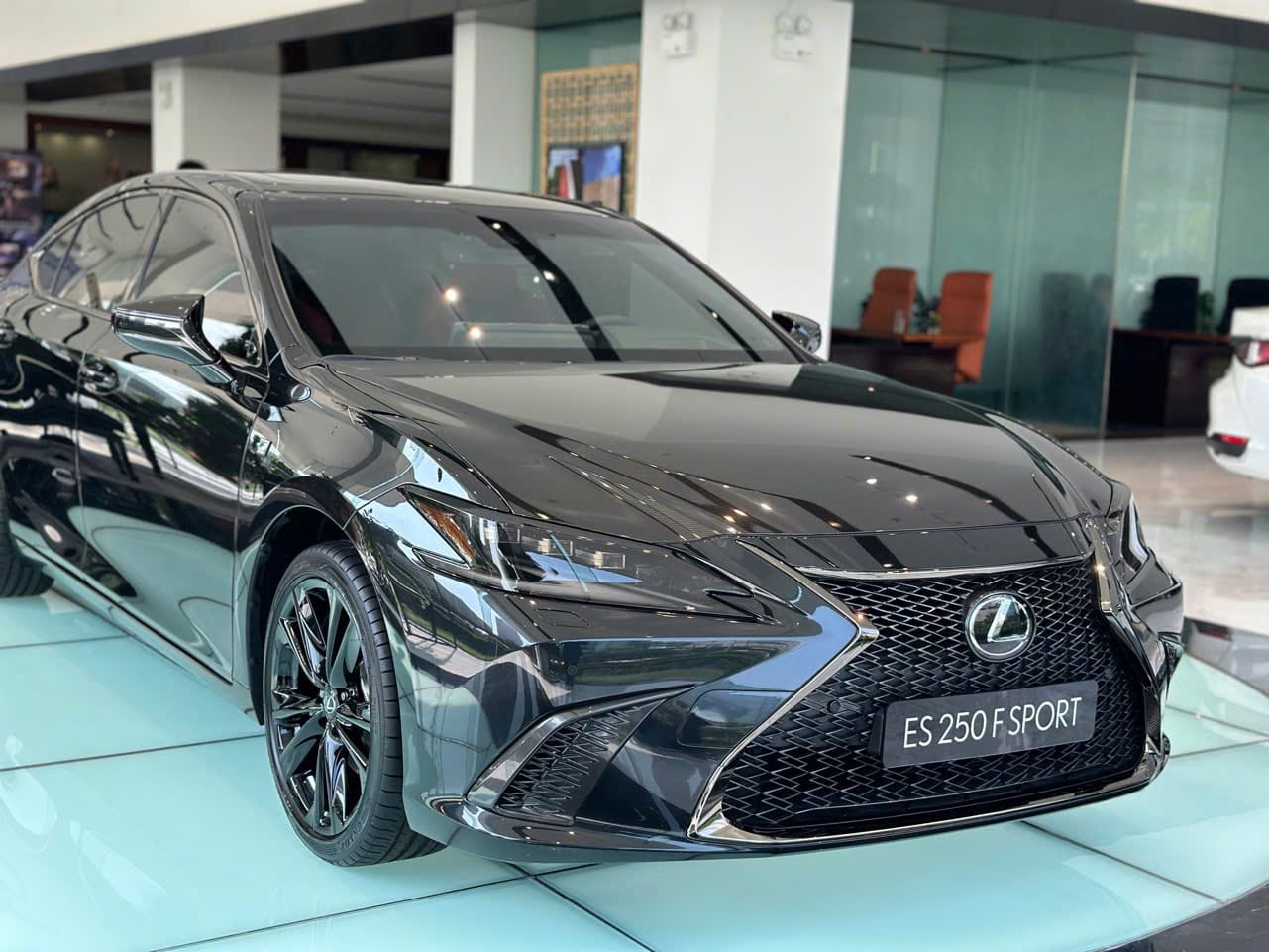 Lexus ES 250 F Sport